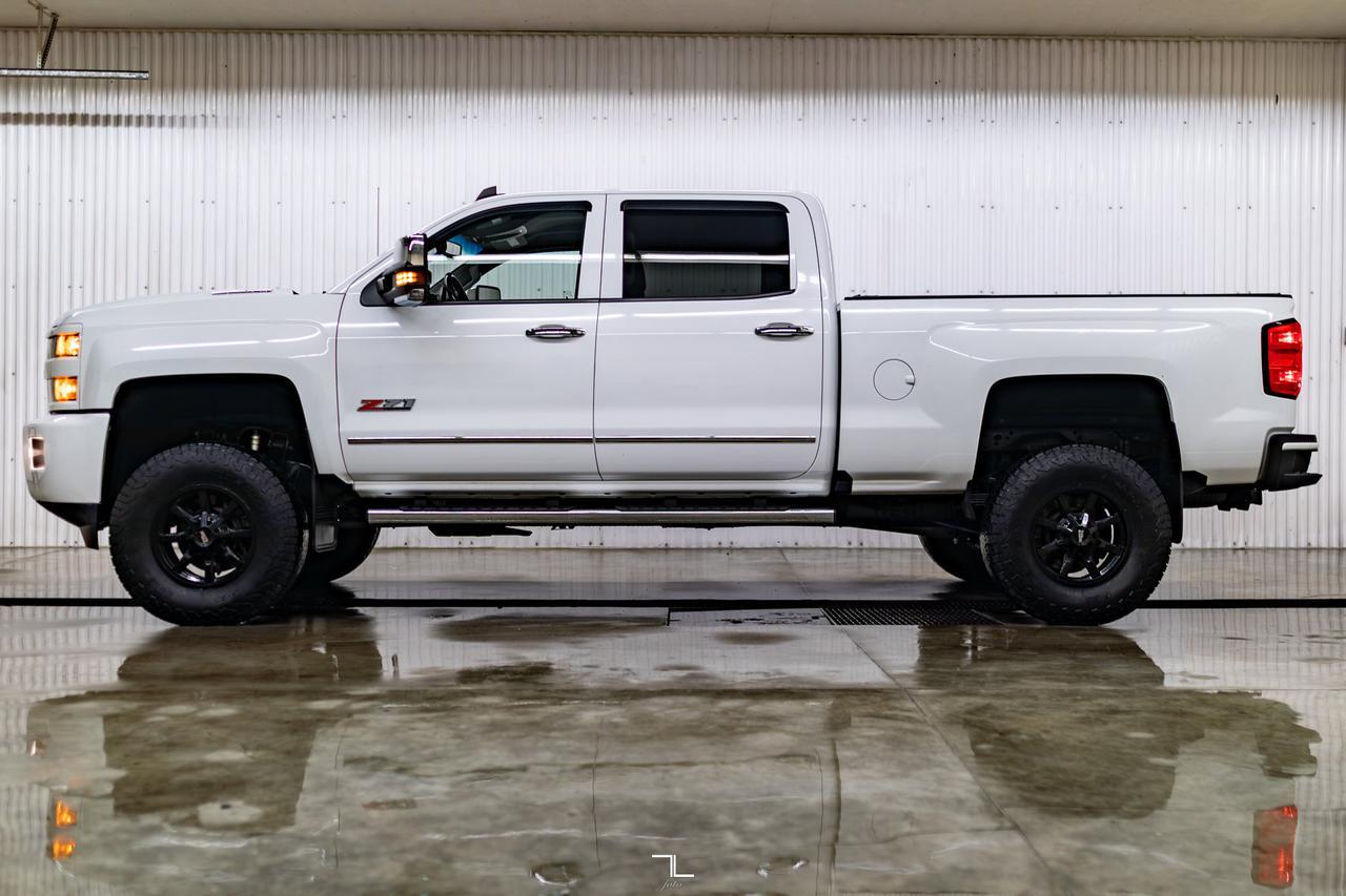 2019 Chevrolet Silverado 3500HD 4x4 Crew Cab LT Z71 Diesel Leather BCam 6" Lift Red Deer AB