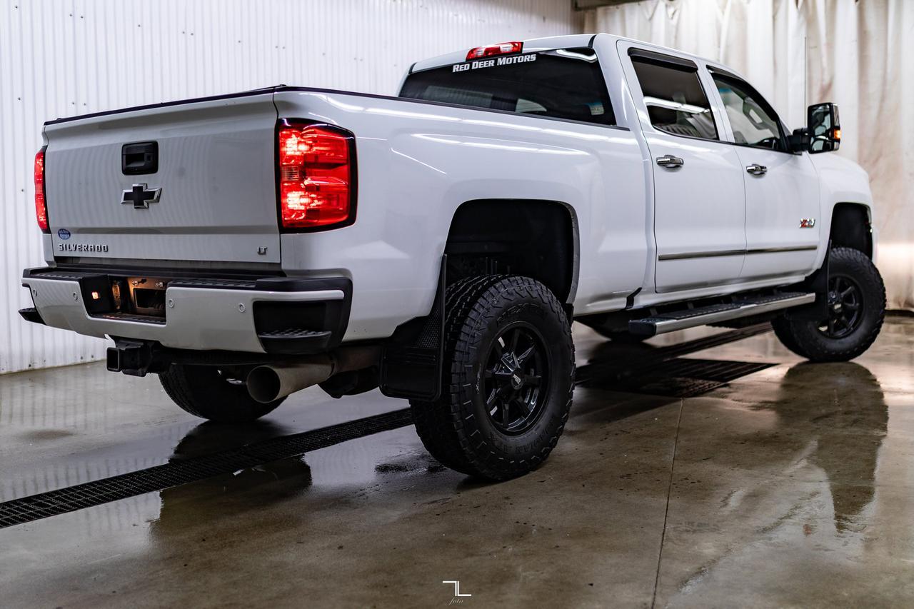 2019 Chevrolet Silverado 3500HD 4x4 Crew Cab LT Z71 Diesel Leather BCam 6" Lift Red Deer AB