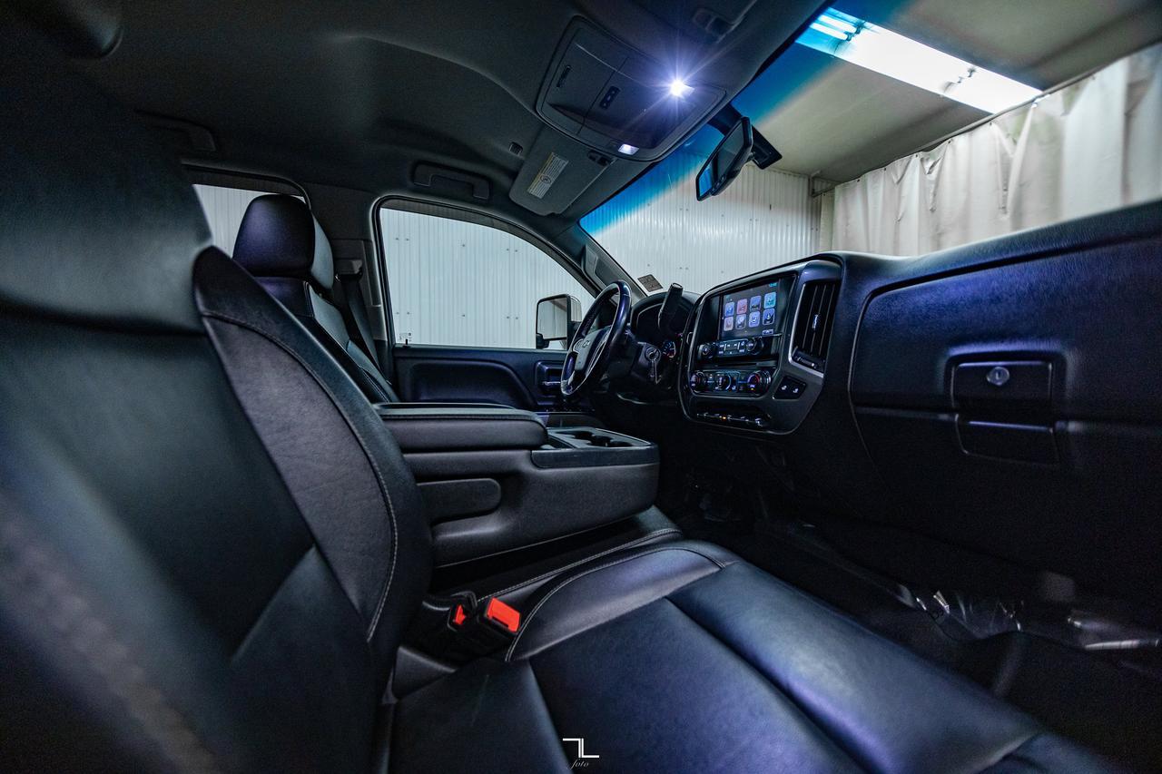 2019 Chevrolet Silverado 3500HD 4x4 Crew Cab LT Z71 Diesel Leather BCam 6" Lift Red Deer AB