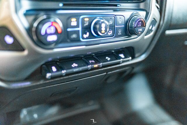 2019 Chevrolet Silverado 3500HD 4x4 Crew Cab LT Z71 Diesel Leather BCam 6&quot; Lift Red Deer AB