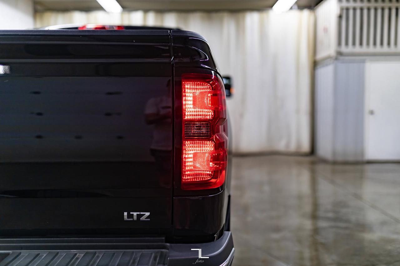 2019 Chevrolet Silverado 3500HD 4x4 Crew Cab LTZ Z71 Diesel Leather Roof Nav Red Deer AB