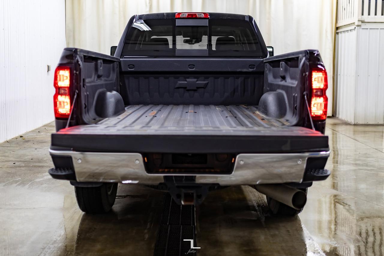 2019 Chevrolet Silverado 3500HD 4x4 Crew Cab LTZ Z71 Diesel Leather Roof Nav Red Deer AB