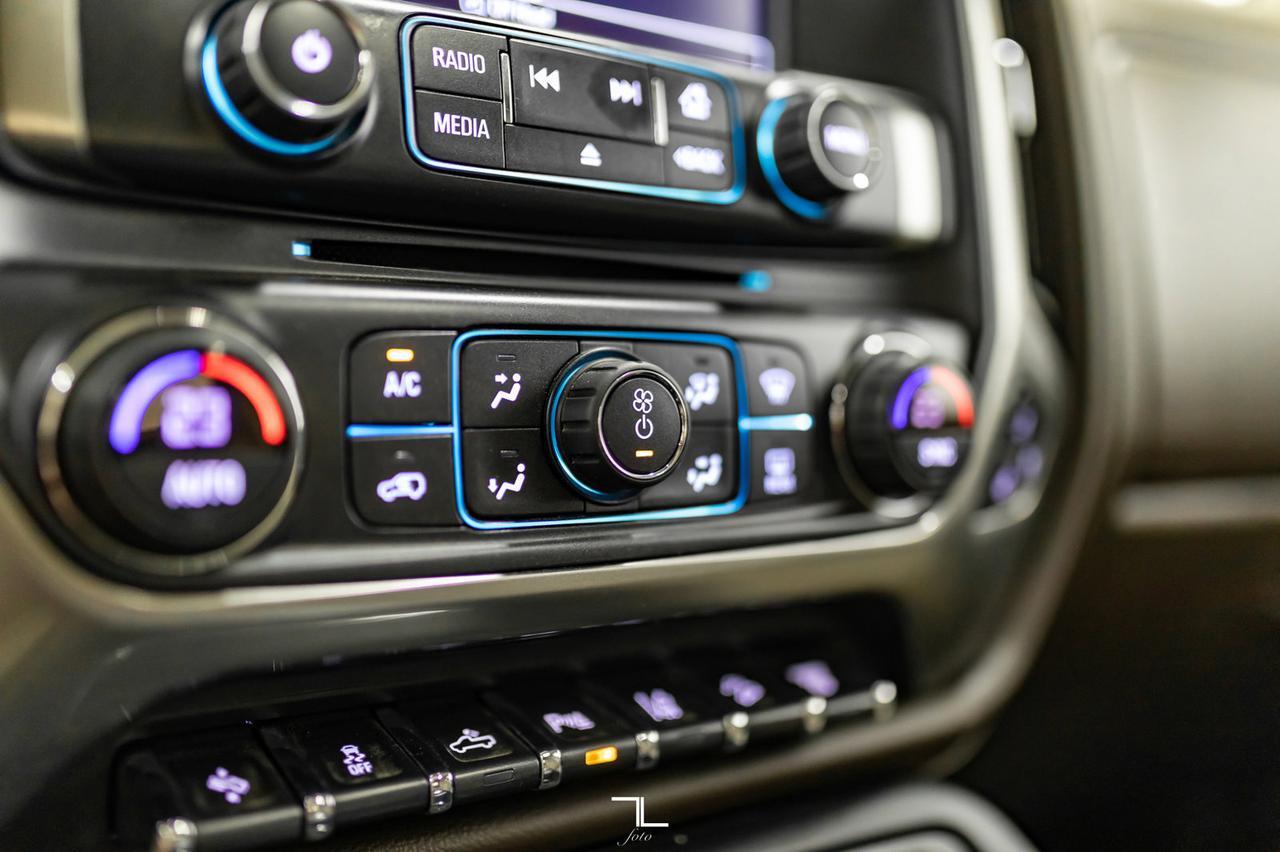 2019 Chevrolet Silverado 3500HD 4x4 Crew Cab LTZ Z71 Diesel Leather Roof Nav Red Deer AB