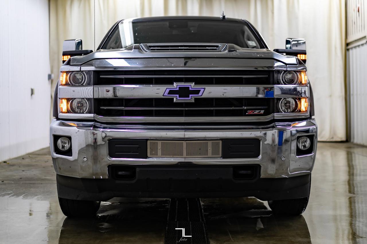 2019 Chevrolet Silverado 3500HD 4x4 Crew Cab LTZ Z71 Diesel Leather Roof Nav Red Deer AB