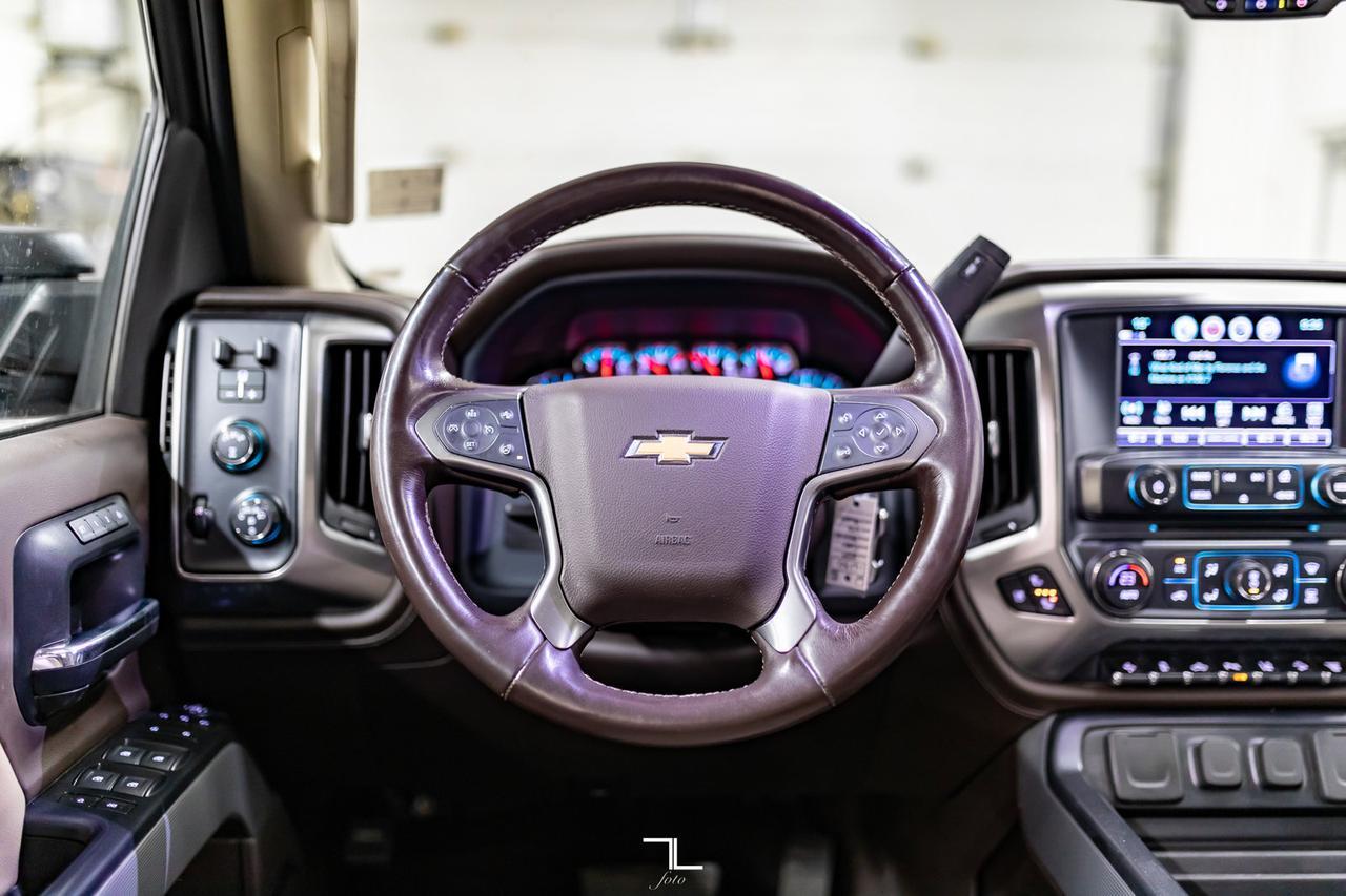 2019 Chevrolet Silverado 3500HD 4x4 Crew Cab LTZ Z71 Diesel Leather Roof Nav Red Deer AB