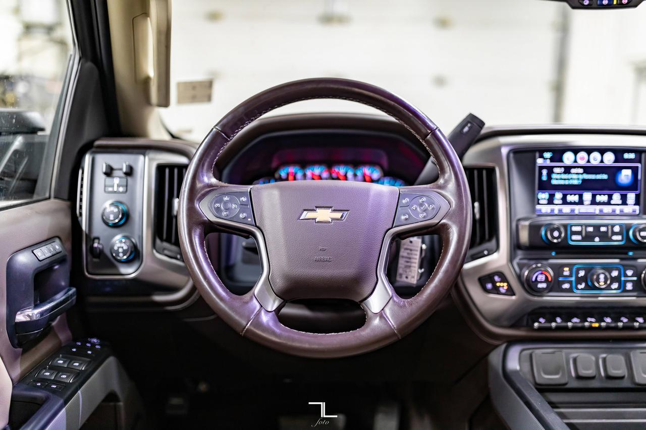 2019 Chevrolet Silverado 3500HD 4x4 Crew Cab LTZ Z71 Diesel Leather Roof Nav Red Deer AB