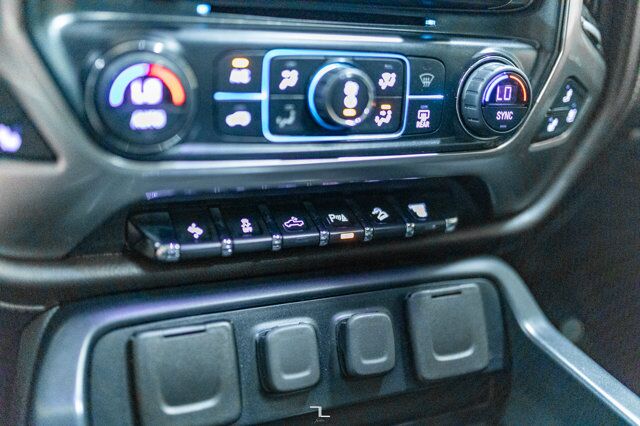 2019 Chevrolet Silverado 3500HD 4x4 Crew Cab LTZ Z71 Diesel Leather Roof Nav Red Deer AB