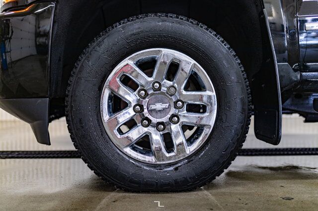 2019 Chevrolet Silverado 3500HD 4x4 Crew Cab LTZ Z71 Diesel Leather Roof Nav Red Deer AB