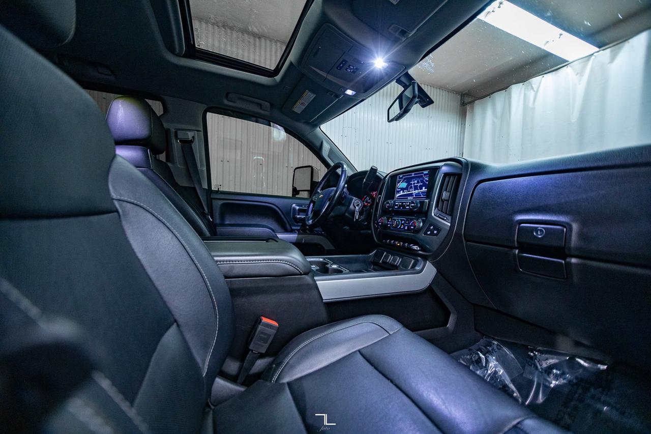 2019 Chevrolet Silverado 3500HD 4x4 Crew Cab LTZ Z71 Diesel Leather Roof Nav Red Deer AB