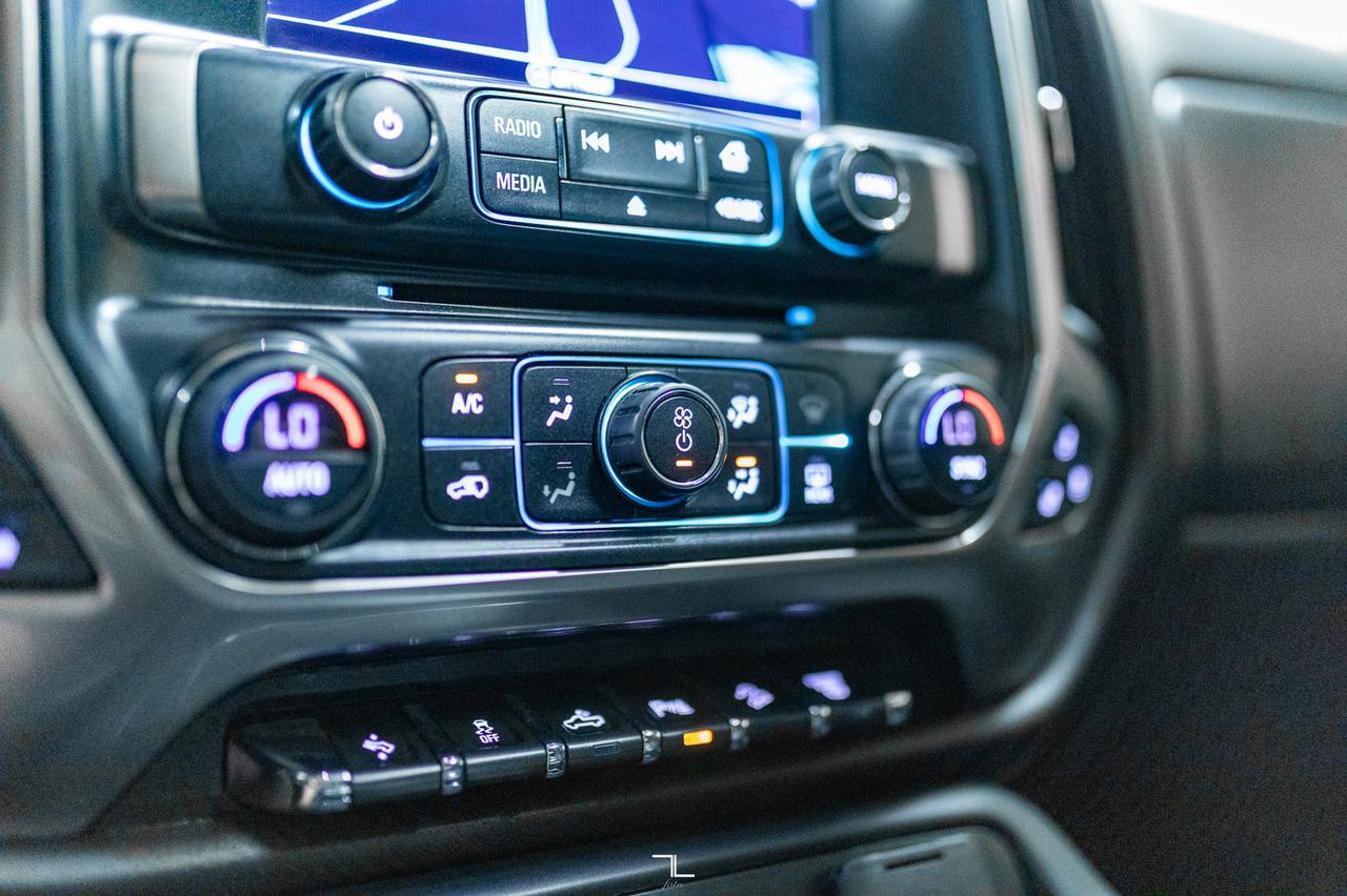 2019 Chevrolet Silverado 3500HD 4x4 Crew Cab LTZ Z71 Diesel Leather Roof Nav Red Deer AB