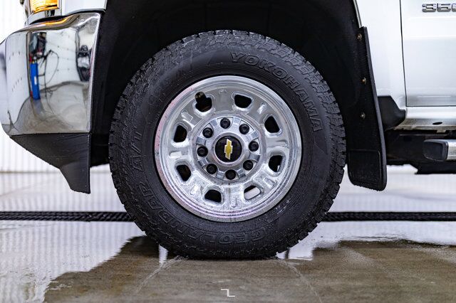 2019 Chevrolet Silverado 3500HD 4x4 Crew Cab WT Diesel BCam Red Deer AB