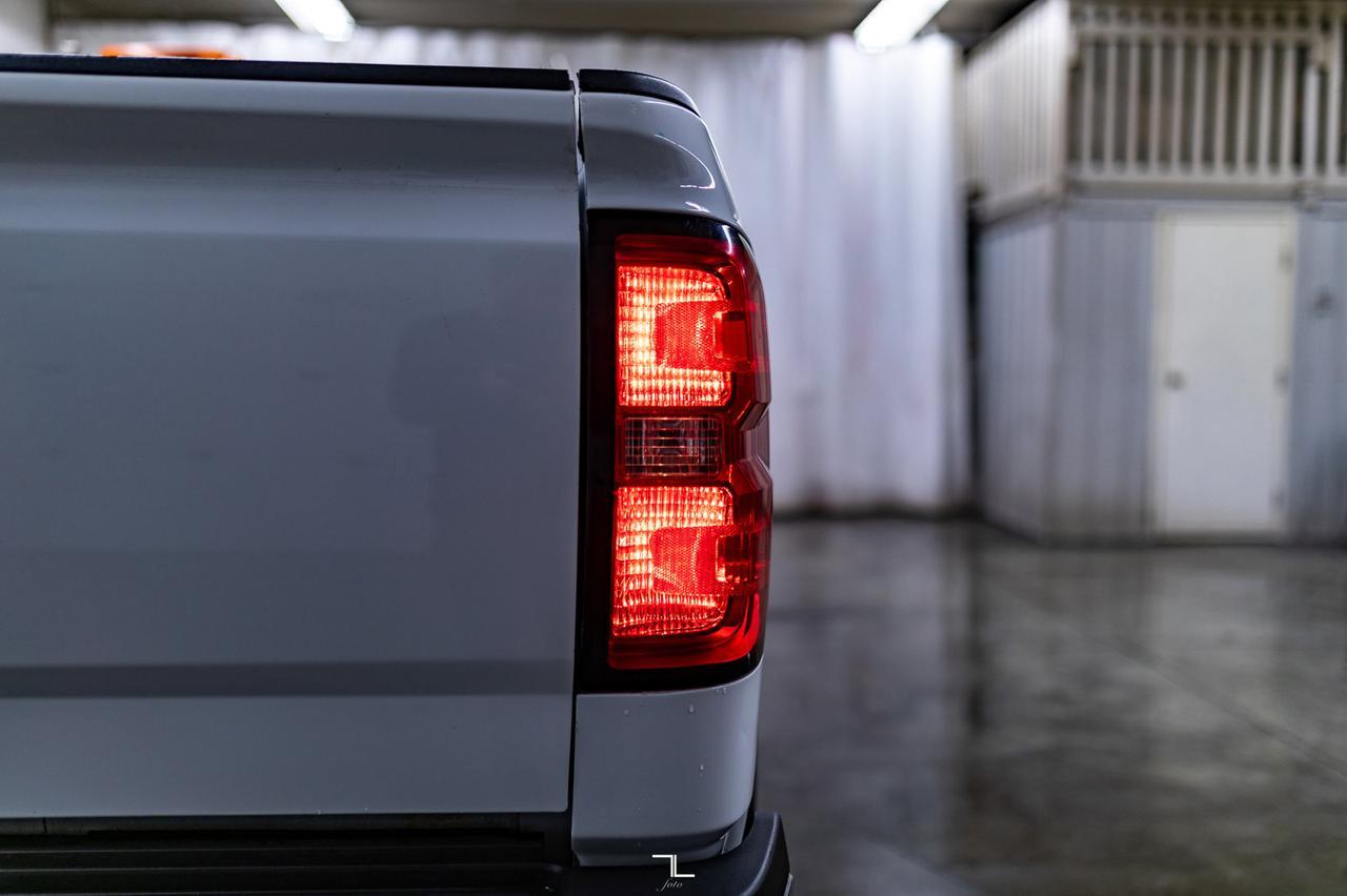 2019 Chevrolet Silverado 3500HD 4x4 Crew Cab WT Diesel BCam Red Deer AB