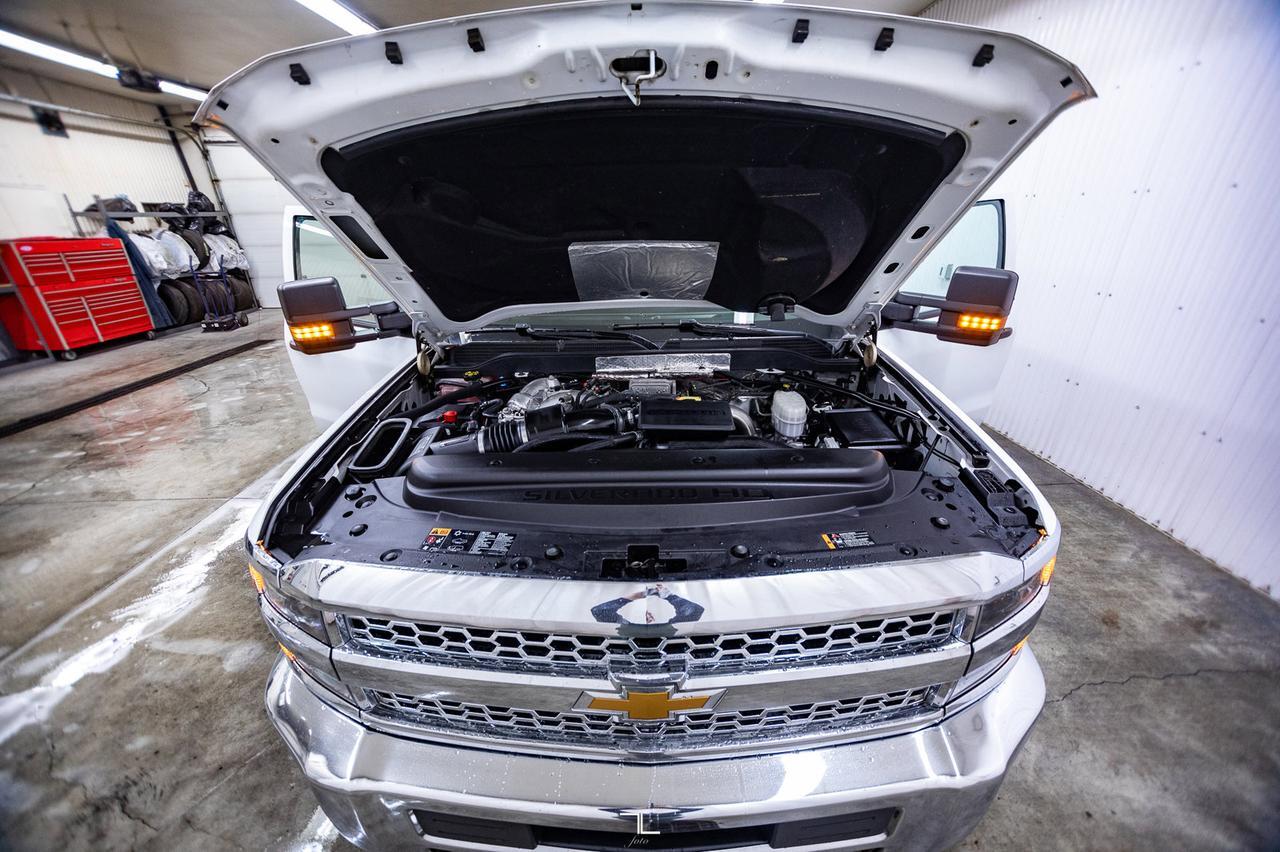 2019 Chevrolet Silverado 3500HD 4x4 Crew Cab WT Diesel BCam Red Deer AB