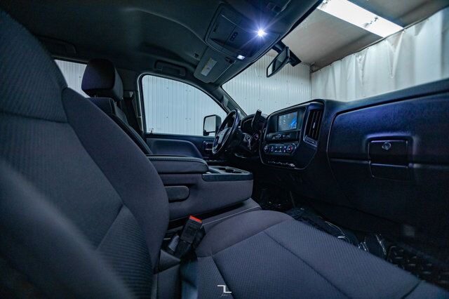 2019 Chevrolet Silverado 3500HD 4x4 Crew Cab WT Diesel BCam Red Deer AB