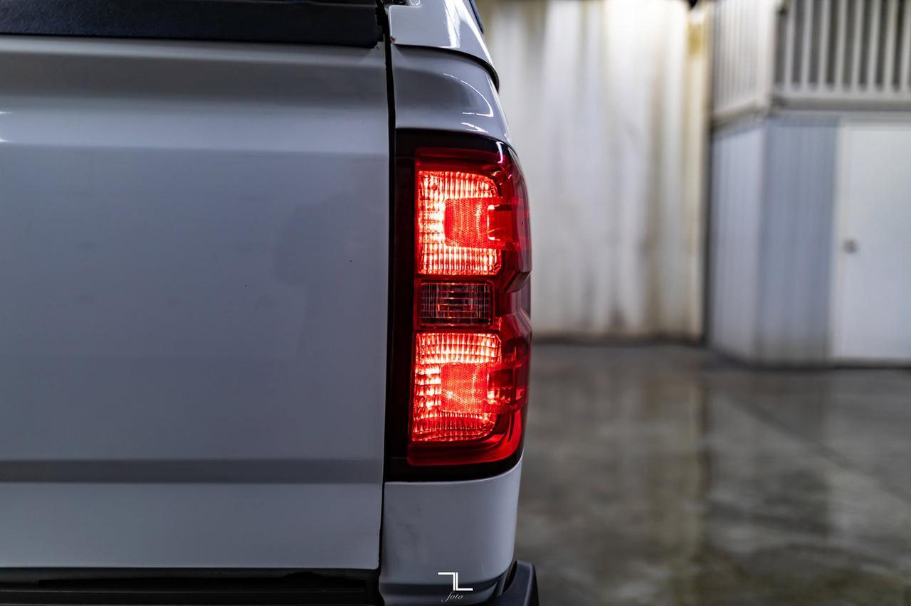 2019 Chevrolet Silverado 3500HD 4x4 Crew Cab WT Longbox Diesel BCam Red Deer AB