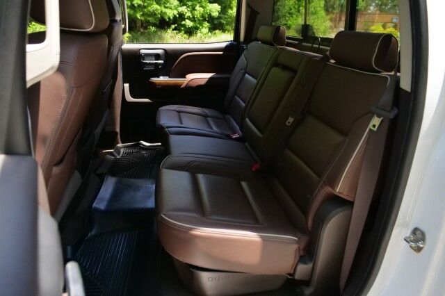2019 Chevrolet Silverado 3500HD High Country 4X4 / Plus Package / Duramax Diesel! High Point NC