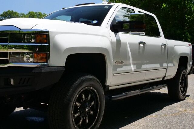 2019 Chevrolet Silverado 3500HD High Country 4X4 / Plus Package / Duramax Diesel! High Point NC