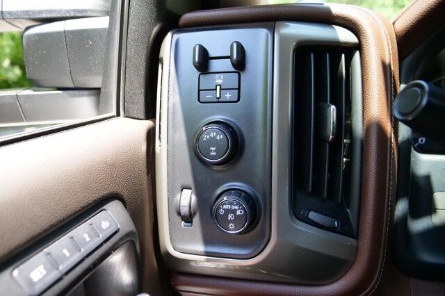 2019 Chevrolet Silverado 3500HD High Country 4X4 / Plus Package / Duramax Diesel! High Point NC