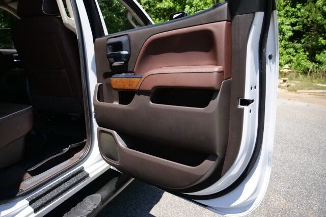 2019 Chevrolet Silverado 3500HD High Country 4X4 / Plus Package / Duramax Diesel! High Point NC