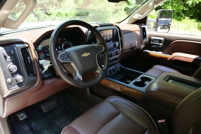 2019 Chevrolet Silverado 3500HD High Country 4X4 / Plus Package / Duramax Diesel! High Point NC