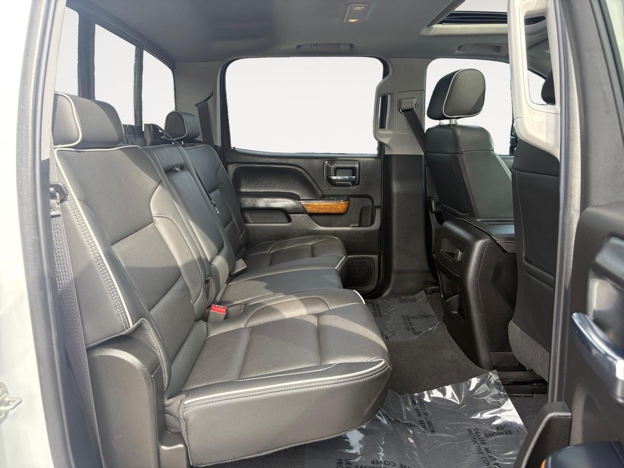 2019 Chevrolet Silverado 3500HD High Country, BED LINER, RUNNING BOARDS, TOW PACKAGE, SUNROOF, REMOTE START, BACKUP CAMERA, HEATED & A/CA SEATS, NAVIGATION, REAR POWER SLIDING WINDOW, ONLY 1 OWNER, GO ON THE COUNTRY ROAD IN THIS 3500 Virginia Beach VA