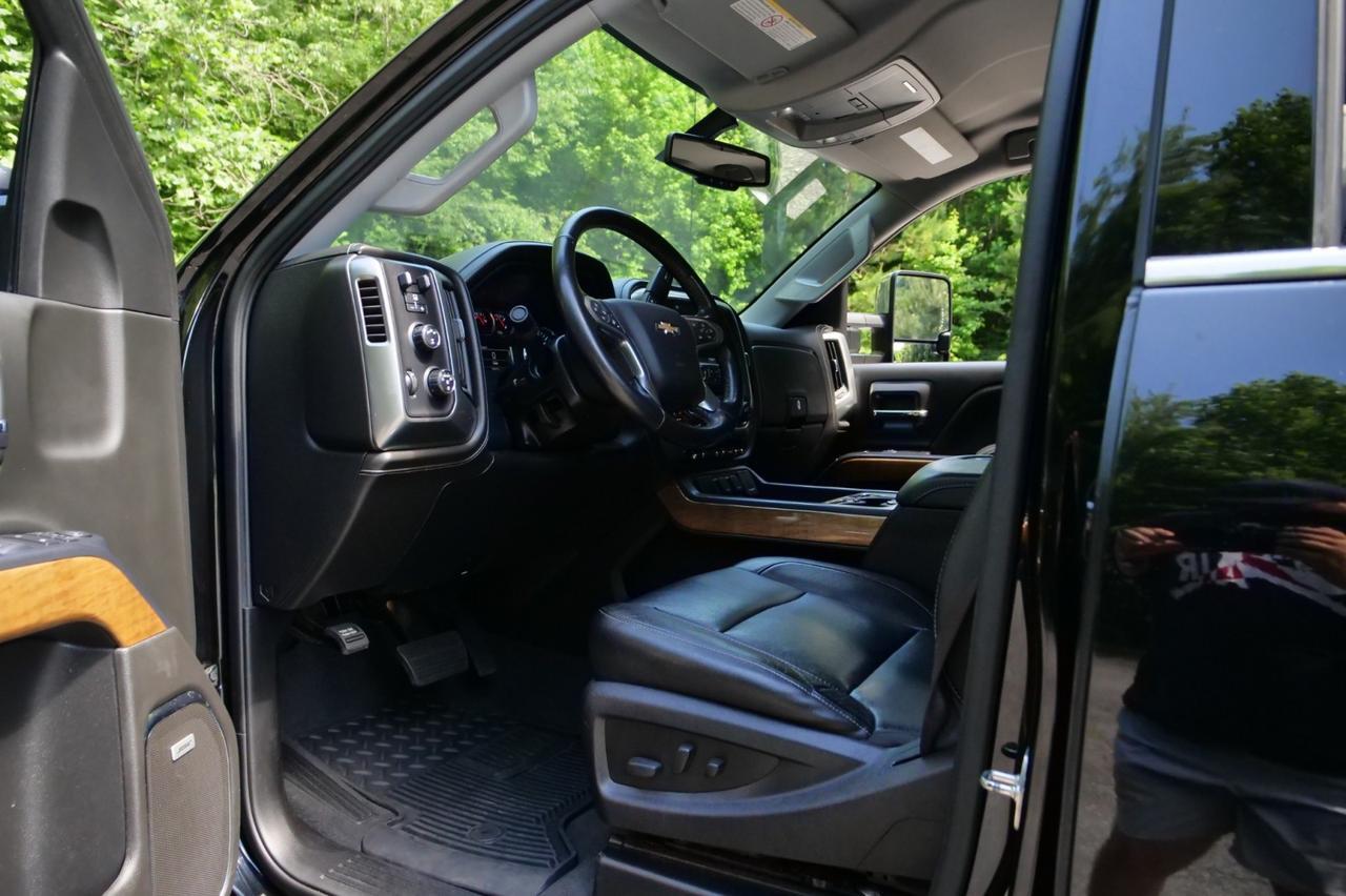 2019 Chevrolet Silverado 3500HD LTZ 4X4 / Plus Package / Duramax V8! Lincolnton NC