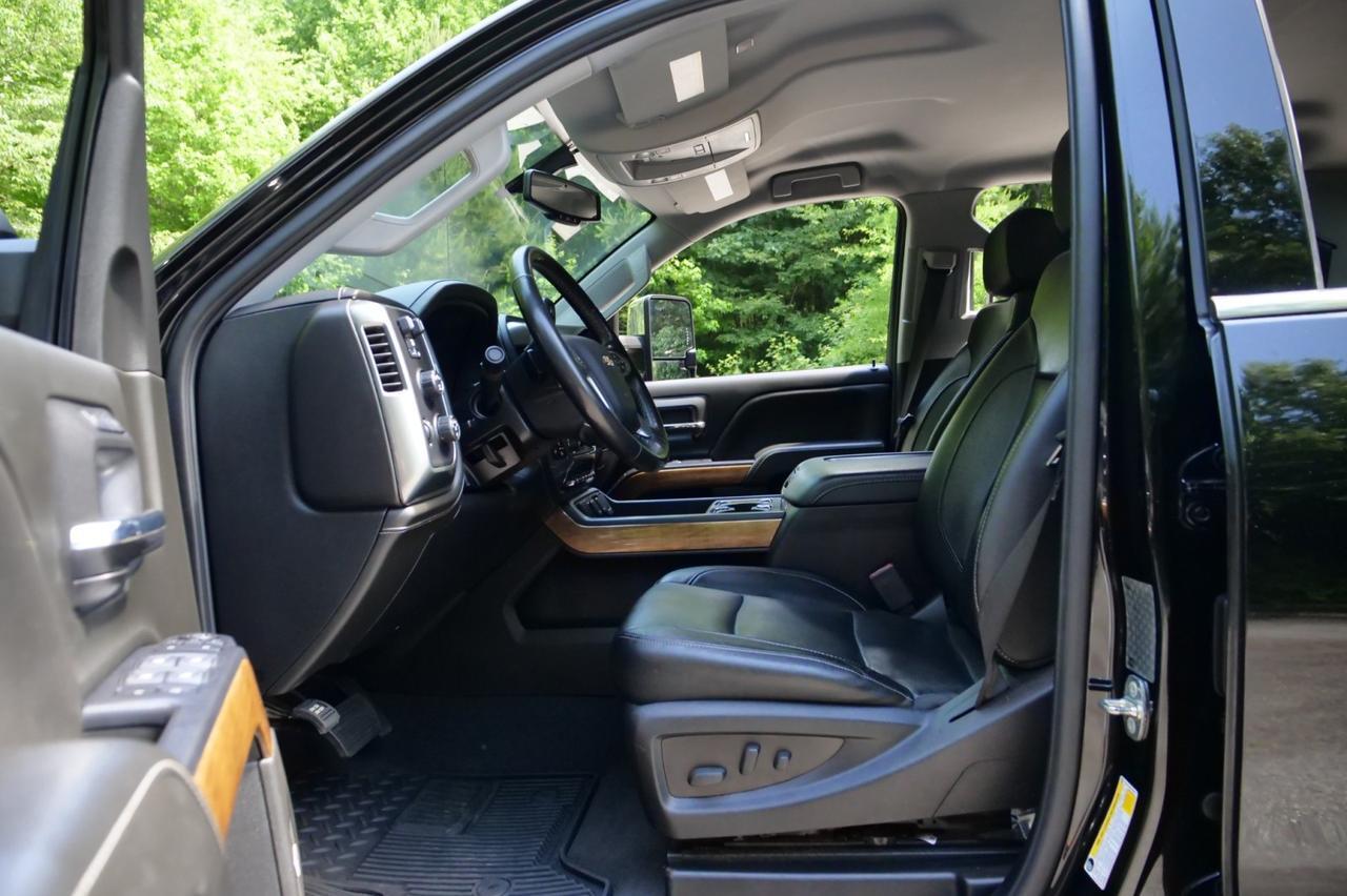 2019 Chevrolet Silverado 3500HD LTZ 4X4 / Plus Package / Duramax V8! Lincolnton NC
