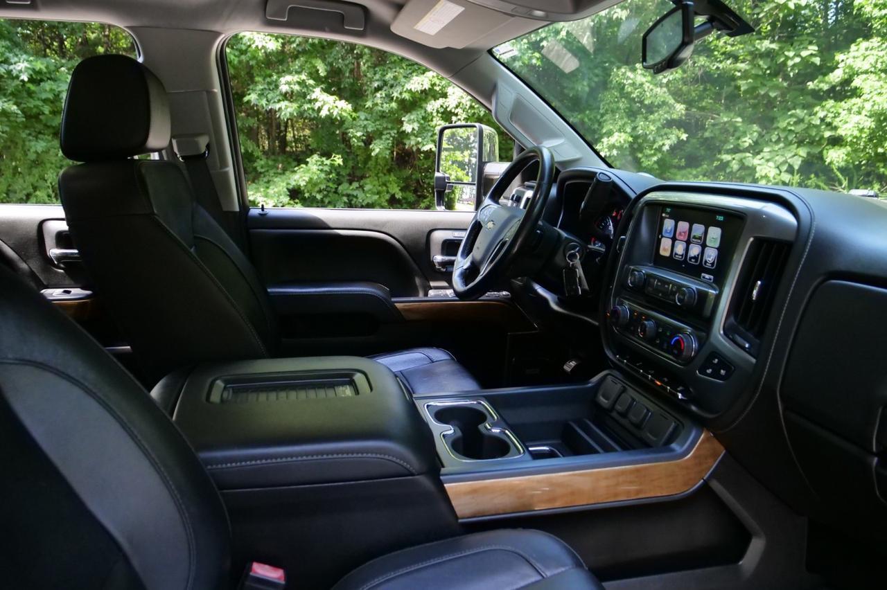 2019 Chevrolet Silverado 3500HD LTZ 4X4 / Plus Package / Duramax V8! Lincolnton NC