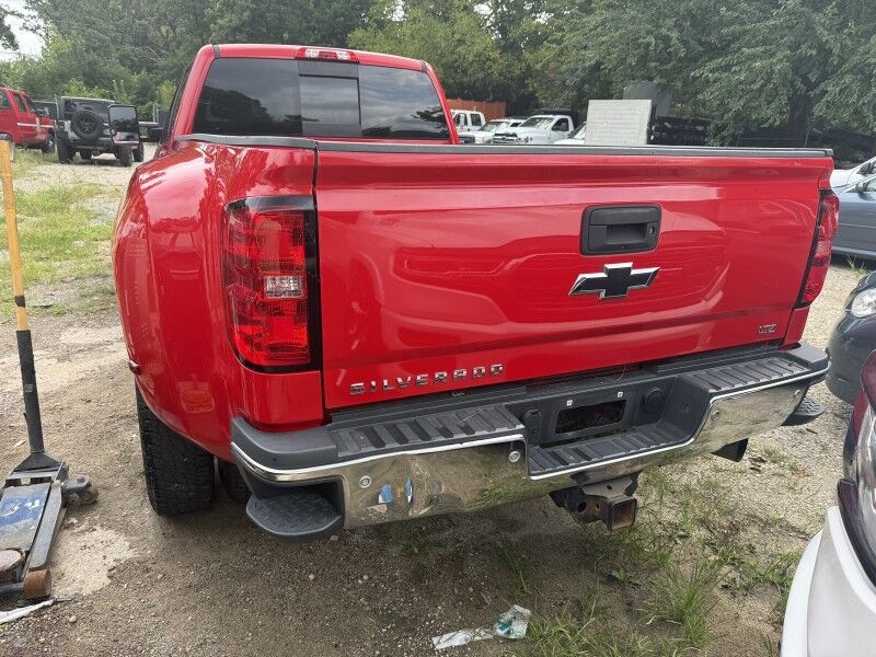 2019 Chevrolet Silverado 3500HD LTZ Crew Cab LB DRW 4WD w/ Duramax Plus Package