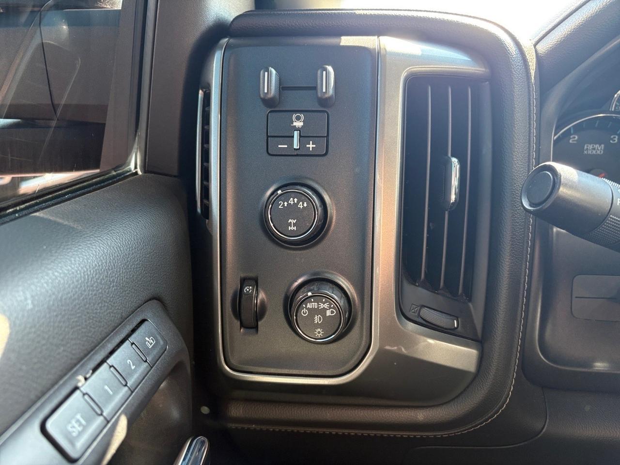 2019 Chevrolet Silverado 3500HD LTZ, DUALLY TOW PACKAGE, RUNNING BOARDS, HARD TONNEAU COVER, APPLE CARPLAY/ANDROID AUTO, HEATED & COOLING SEATS, BLIND SPOT ALERT, BACKUP CAMERA WITH PARKING SENSORS, ONLY 59K MILES, ONE OWNER FLORIDA TRUCK NO RUST!!! Virginia Beach VA