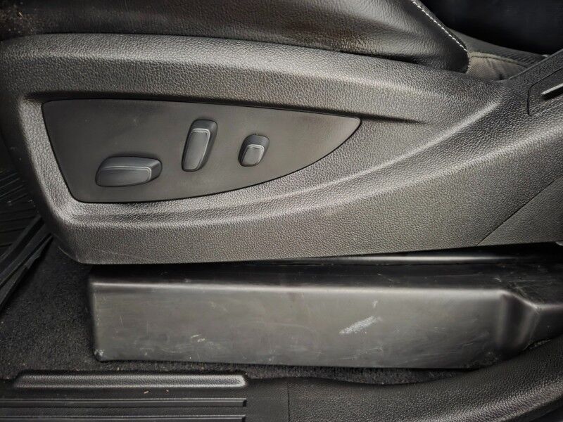 2019 Chevrolet Silverado 3500HD LTZ Dually Flatbed 6.6L Duramax Diesel GPS Camera FREE WARRANTY Arlington TX