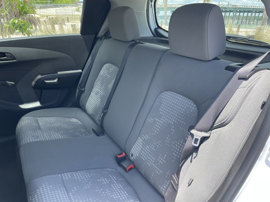 2019 Chevrolet Sonic LT~CLEAN CARFAX~HATCHBACK~ONLINE FINANCE AND SHIPPING AVAILABLE!!!! Sarasota FL