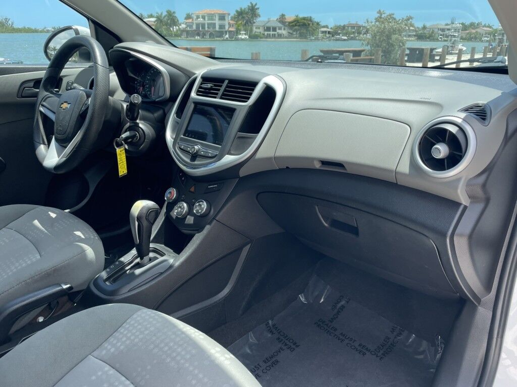 2019 Chevrolet Sonic LT~CLEAN CARFAX~HATCHBACK~ONLINE FINANCE AND SHIPPING AVAILABLE!!!! Sarasota FL