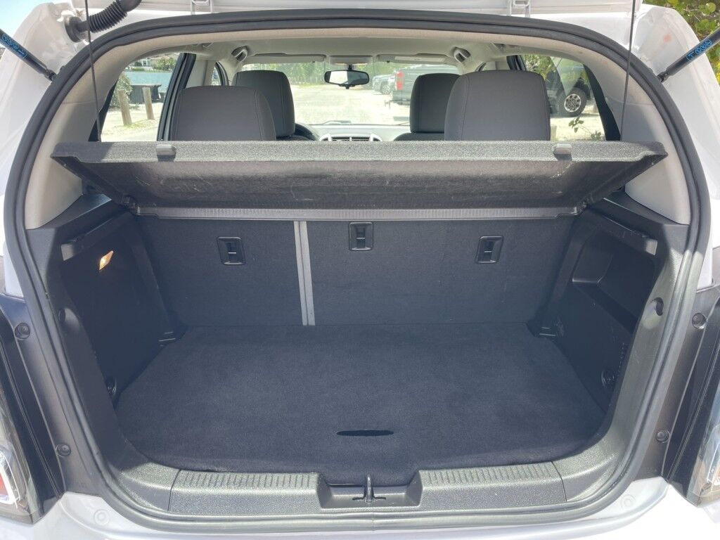 2019 Chevrolet Sonic LT~CLEAN CARFAX~HATCHBACK~ONLINE FINANCE AND SHIPPING AVAILABLE!!!! Sarasota FL