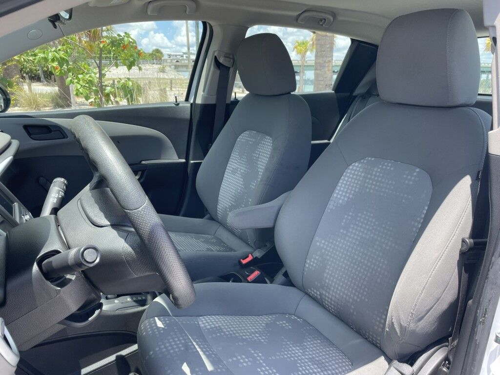 2019 Chevrolet Sonic LT~CLEAN CARFAX~HATCHBACK~ONLINE FINANCE AND SHIPPING AVAILABLE!!!! Sarasota FL