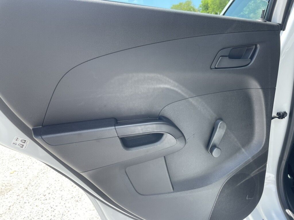 2019 Chevrolet Sonic LT~CLEAN CARFAX~HATCHBACK~ONLINE FINANCE AND SHIPPING AVAILABLE!!!! Sarasota FL