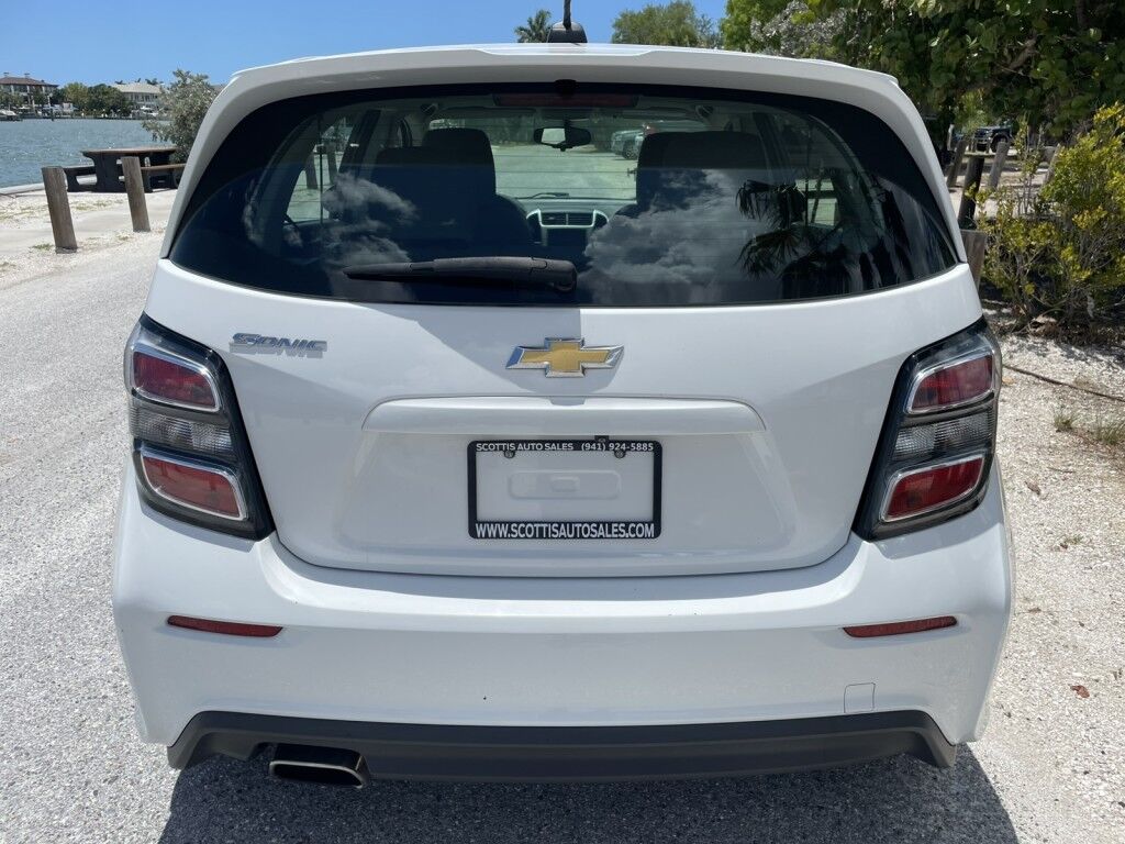 2019 Chevrolet Sonic LT~CLEAN CARFAX~HATCHBACK~ONLINE FINANCE AND SHIPPING AVAILABLE!!!! Sarasota FL