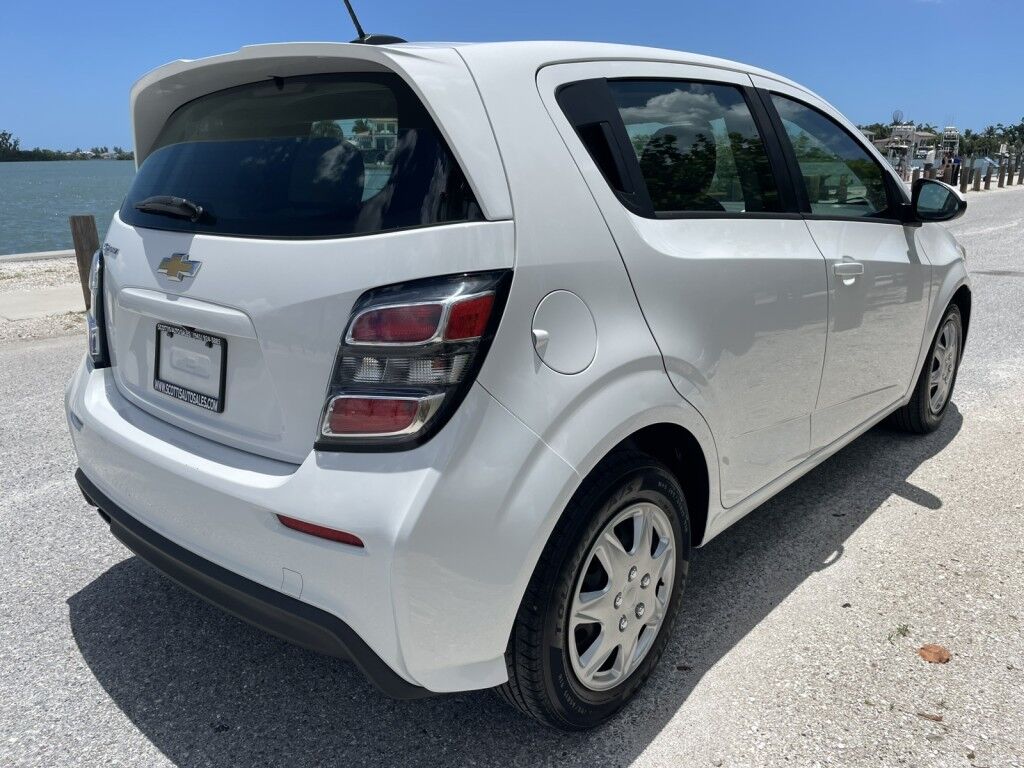 2019 Chevrolet Sonic LT~CLEAN CARFAX~HATCHBACK~ONLINE FINANCE AND SHIPPING AVAILABLE!!!! Sarasota FL