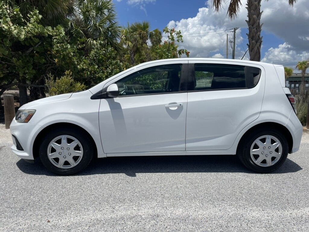 2019 Chevrolet Sonic LT~CLEAN CARFAX~HATCHBACK~ONLINE FINANCE AND SHIPPING AVAILABLE!!!! Sarasota FL