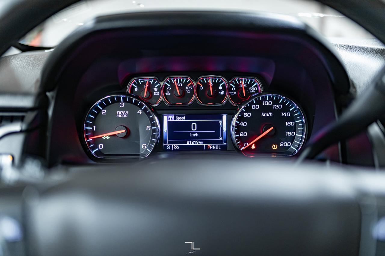 2019 Chevrolet Suburban 1500 4x4 LT Leather Roof Nav DVD Red Deer AB