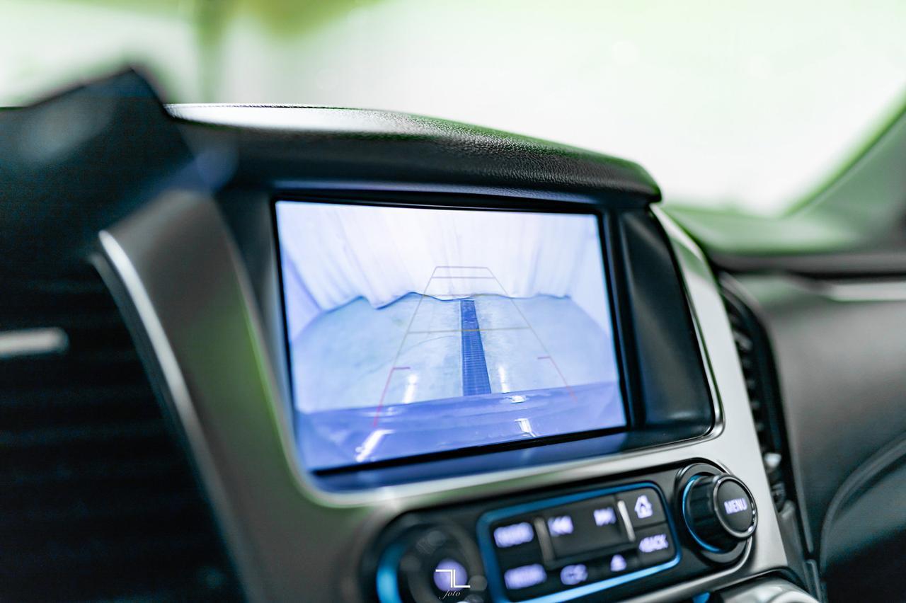 2019 Chevrolet Suburban 1500 4x4 LT Leather Roof Nav DVD Red Deer AB