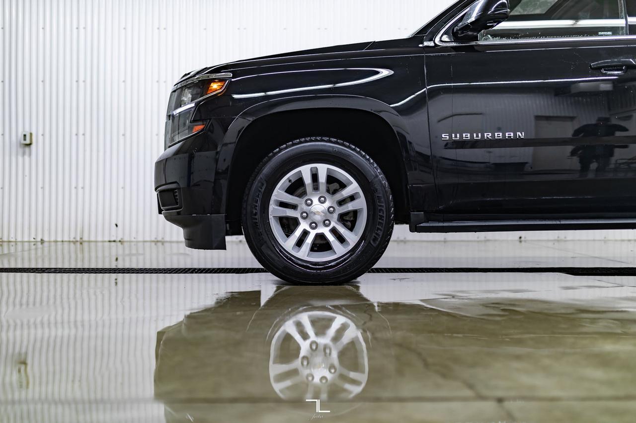 2019 Chevrolet Suburban 1500 4x4 LT Leather Roof Nav DVD Red Deer AB