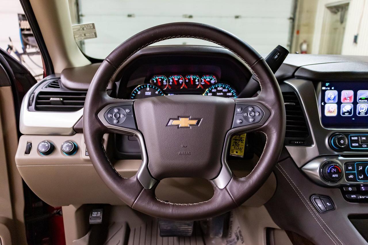 2019 Chevrolet Suburban 4x4 LT Leather BCam 3rd Row Red Deer AB