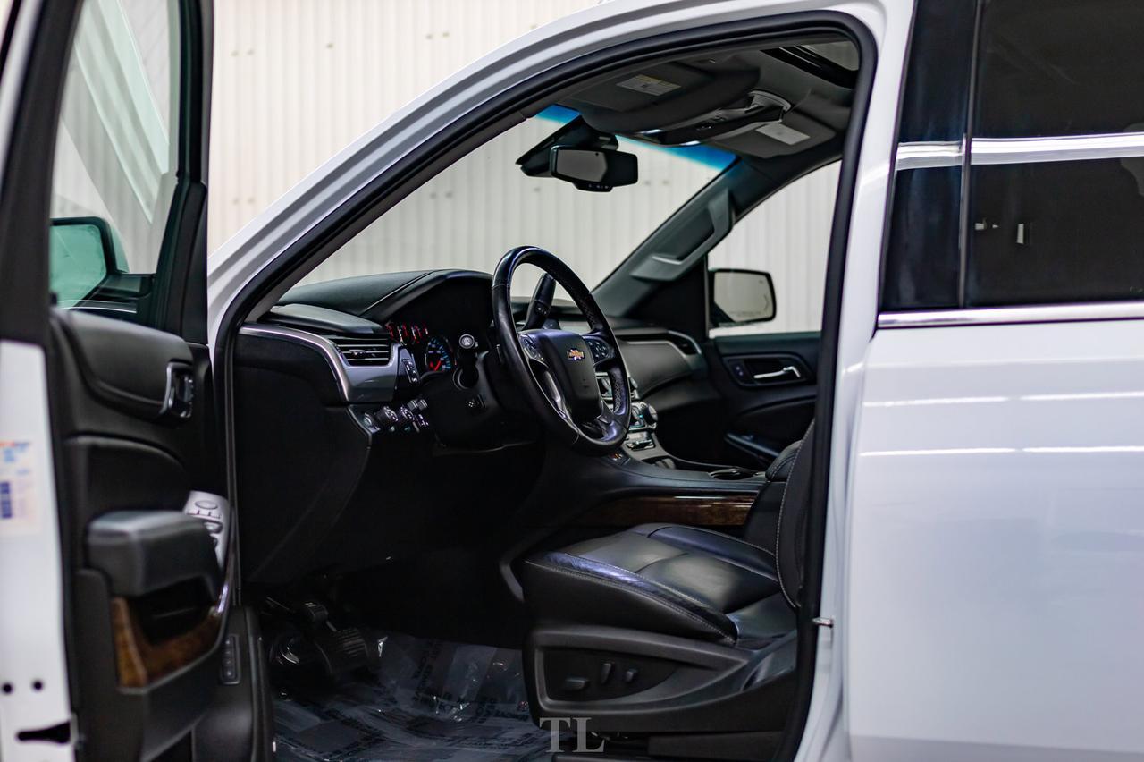 2019 Chevrolet Suburban AWD LT Leather Roof Nav BCam Red Deer AB