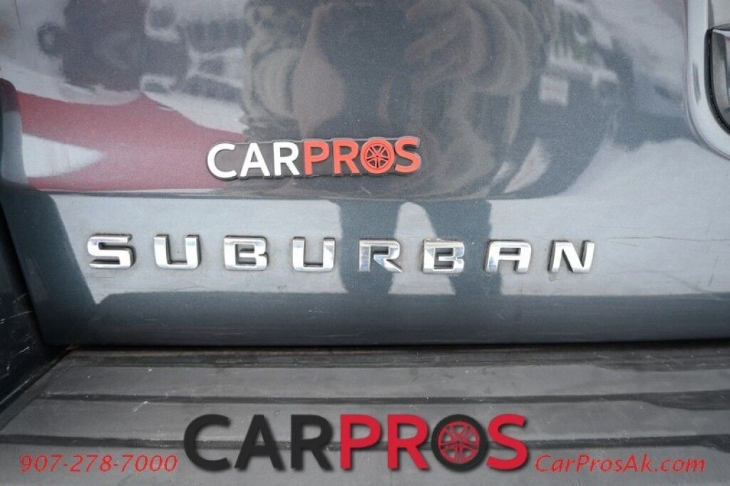 2019 Chevrolet Suburban LT - 5.3L V8 - 4X4 - Power & Heated Leather Seats - Remote Start - Bluetooth - Navigation - Backup Camera - Bose Speakers - Sunroof - 3rd Row - Seats 8 - Rear Entertainment - Power Liftgate - Tow Pkg Anchorage AK