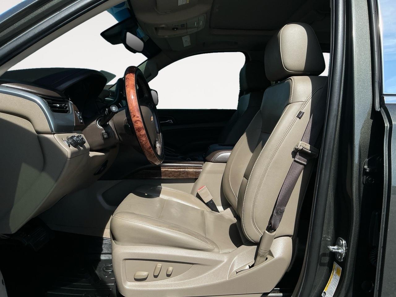2019 Chevrolet Suburban LT, HEATED/VENTILATED SEATS, HEATED REAR SEATS, SUNROOF, DVD ENTERTAINMENT, BOSE SPEAKERS, UNIVERSAL GARAGE DOOR OPENER, CAPTAINS CHAIRS, 3RD ROW, POWER LIFTGATE, BACKUP CAMERA, POWER FOLDING MIRRORS, THIS MEAN GREEN BEAST IS SURE TO BLOW YOUR MIND! Norfolk VA