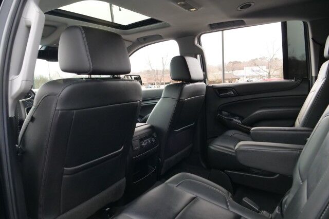 2019 Chevrolet Suburban LT / Luxury Package / Sunroof / Third Row! High Point NC