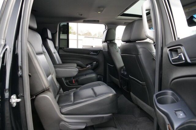 2019 Chevrolet Suburban LT / Luxury Package / Sunroof / Third Row! High Point NC