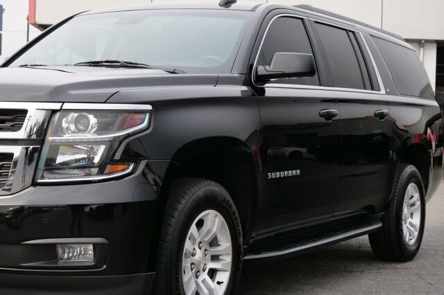 2019 Chevrolet Suburban LT / Luxury Package / Sunroof / Third Row! High Point NC