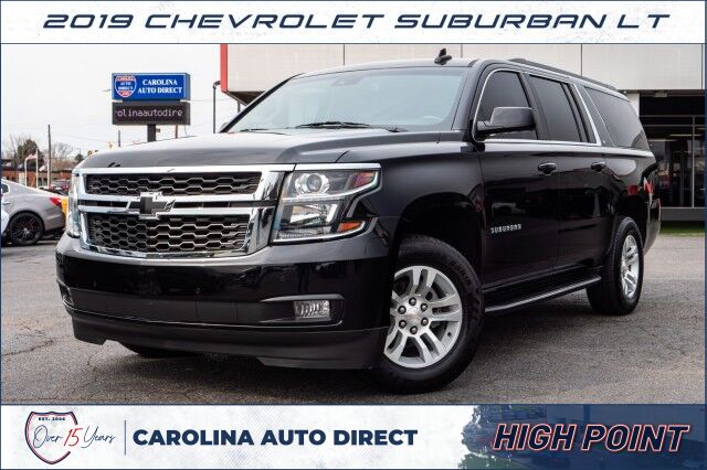 2019 Chevrolet Suburban LT / Luxury Package / Sunroof / Third Row!